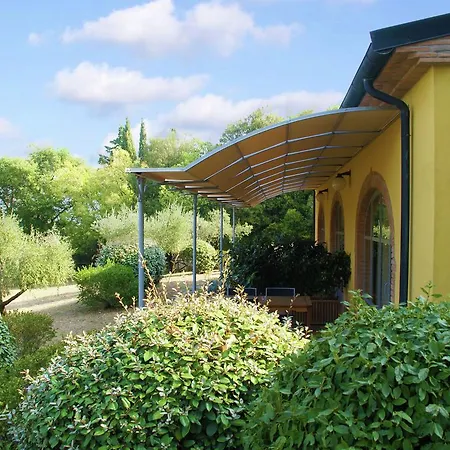 Warm Holiday Home In Foiano Della Chiana Tuscany With A Lake * Суверето