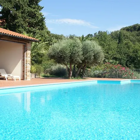 Warm Holiday Home In Foiano Della Chiana Tuscany With A Lake Суверето