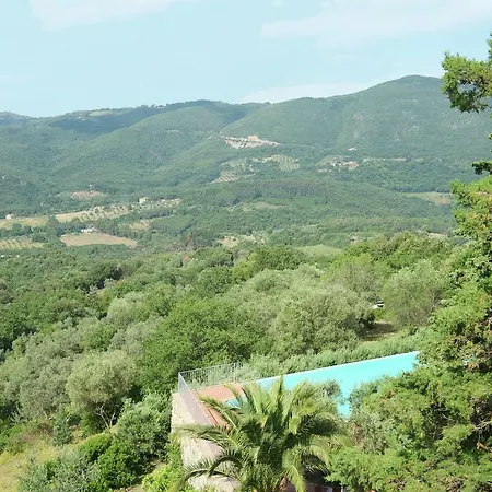 Warm Holiday Home In Foiano Della Chiana Tuscany With A Lake Суверето